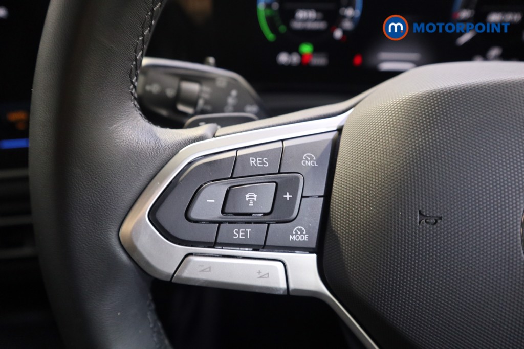 Volkswagen Tiguan Elegance Automatic Petrol Plug-In Hybrid SUV - Stock Number (1574027) - 3rd supplementary image