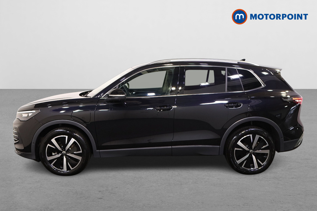 Volkswagen Tiguan Elegance Automatic Petrol Plug-In Hybrid SUV - Stock Number (1574027) - Passenger side