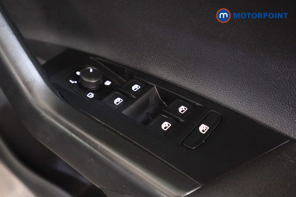 Volkswagen Polo Life Manual Petrol Hatchback - Stock Number (1574465) - 11th supplementary image