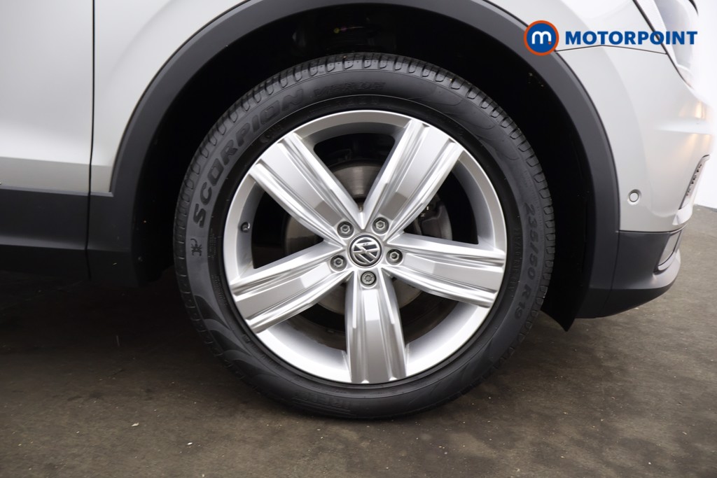 Volkswagen Tiguan Match Manual Petrol SUV - Stock Number (1575000) - 17th supplementary image