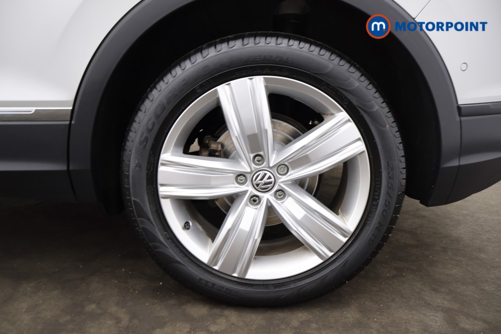 Volkswagen Tiguan Match Manual Petrol SUV - Stock Number (1575000) - 19th supplementary image