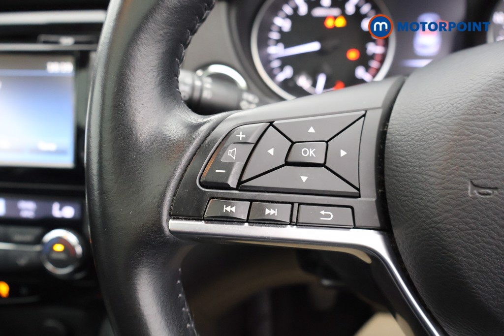 Nissan Qashqai Tekna Manual Petrol SUV - Stock Number (1575144) - 2nd supplementary image