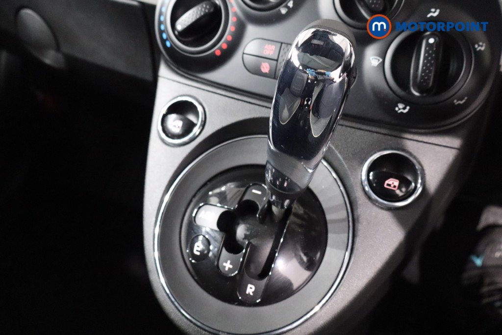 Fiat 500 Lounge Automatic Petrol Hatchback - Stock Number (1575434) - 12th supplementary image