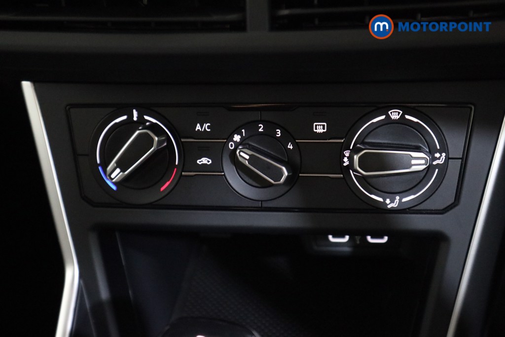 Volkswagen Polo Life Automatic Petrol Hatchback - Stock Number (1575723) - 7th supplementary image