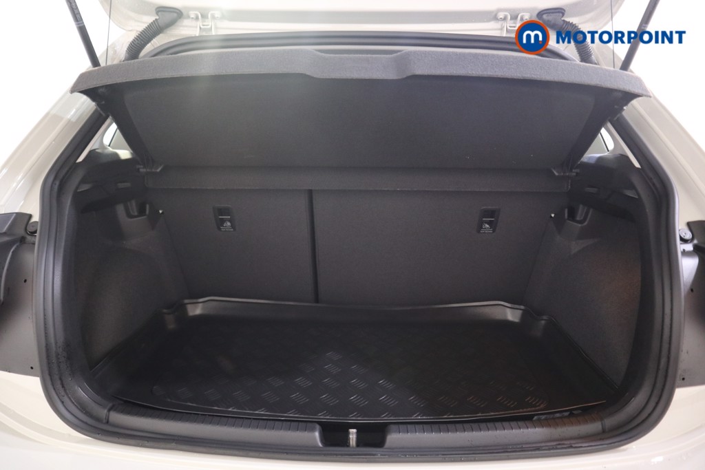 Volkswagen Polo Life Automatic Petrol Hatchback - Stock Number (1575723) - 14th supplementary image