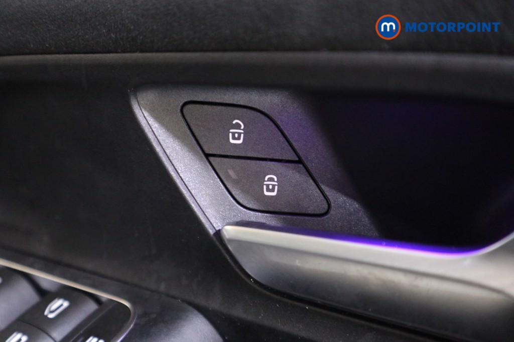 Mercedes-Benz GLA Amg Line Automatic Petrol SUV - Stock Number (1575944) - 11th supplementary image