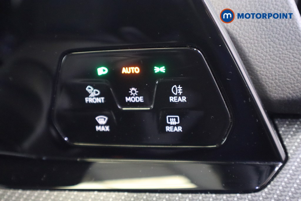 Volkswagen Golf R Automatic Petrol Hatchback - Stock Number (1575979) - 10th supplementary image