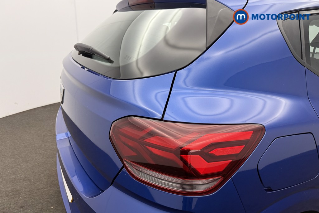 Dacia Sandero Essential Manual Petrol Hatchback - Stock Number (1575984) - 17th supplementary image