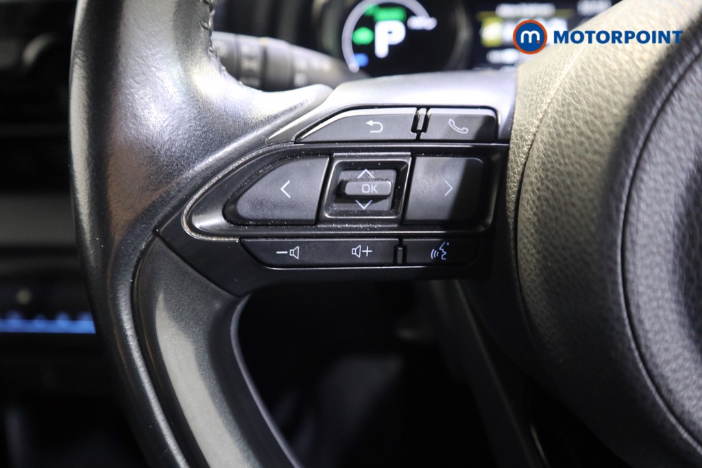 Toyota Yaris Dynamic Automatic Petrol-Electric Hybrid Hatchback - Stock Number (1576109) - 3rd supplementary image