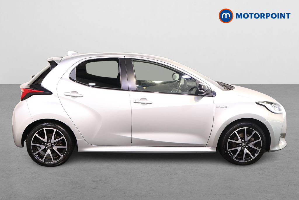 Toyota Yaris Dynamic Automatic Petrol-Electric Hybrid Hatchback - Stock Number (1576109) - Drivers side