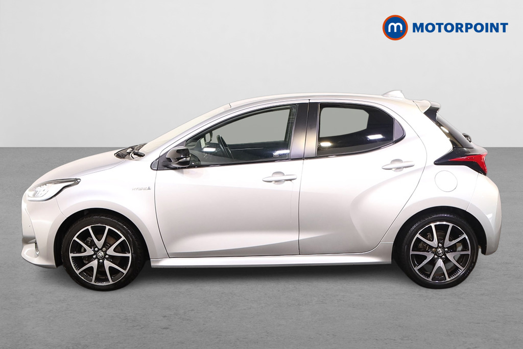 Toyota Yaris Dynamic Automatic Petrol-Electric Hybrid Hatchback - Stock Number (1576109) - Passenger side