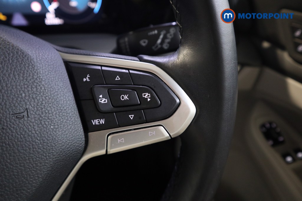 Volkswagen Golf Style Manual Petrol Hatchback - Stock Number (1576534) - 4th supplementary image