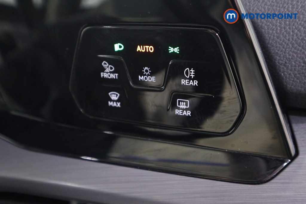 Volkswagen Golf Style Manual Petrol Hatchback - Stock Number (1576534) - 8th supplementary image