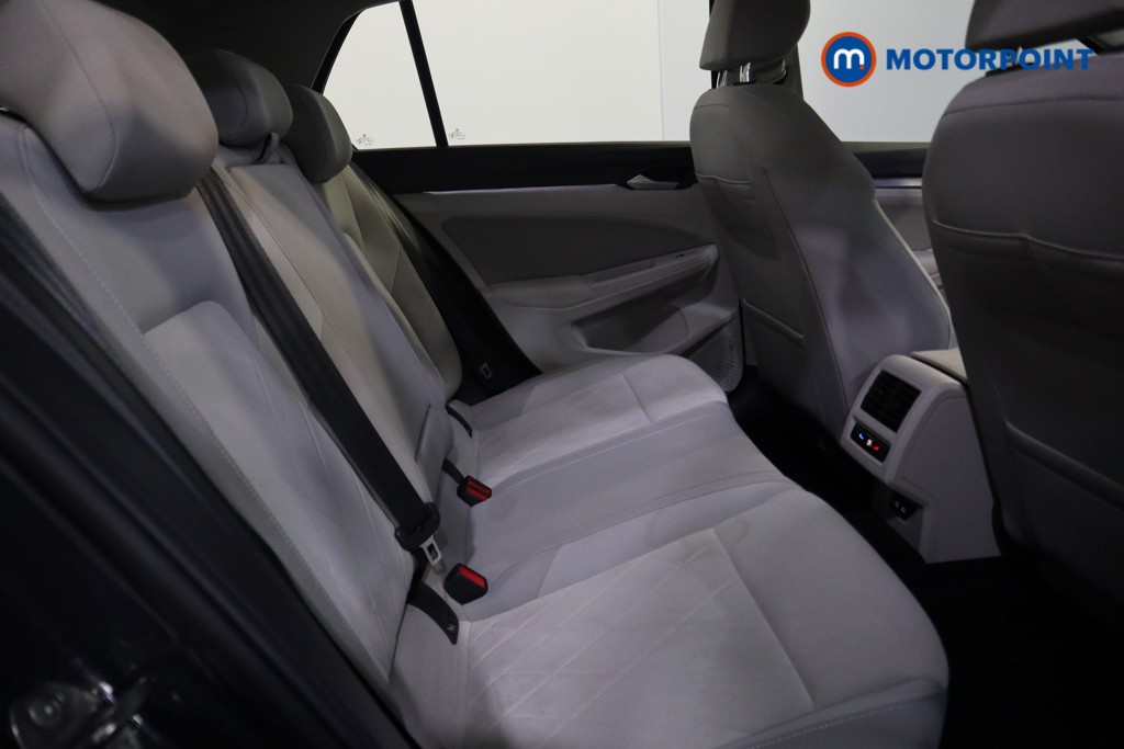 Volkswagen Golf Style Manual Petrol Hatchback - Stock Number (1576534) - 12th supplementary image
