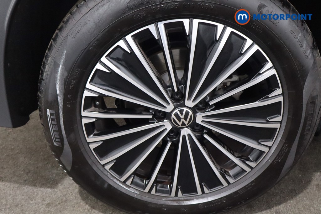 Volkswagen Tiguan Life Automatic Petrol SUV - Stock Number (1577159) - 9th supplementary image