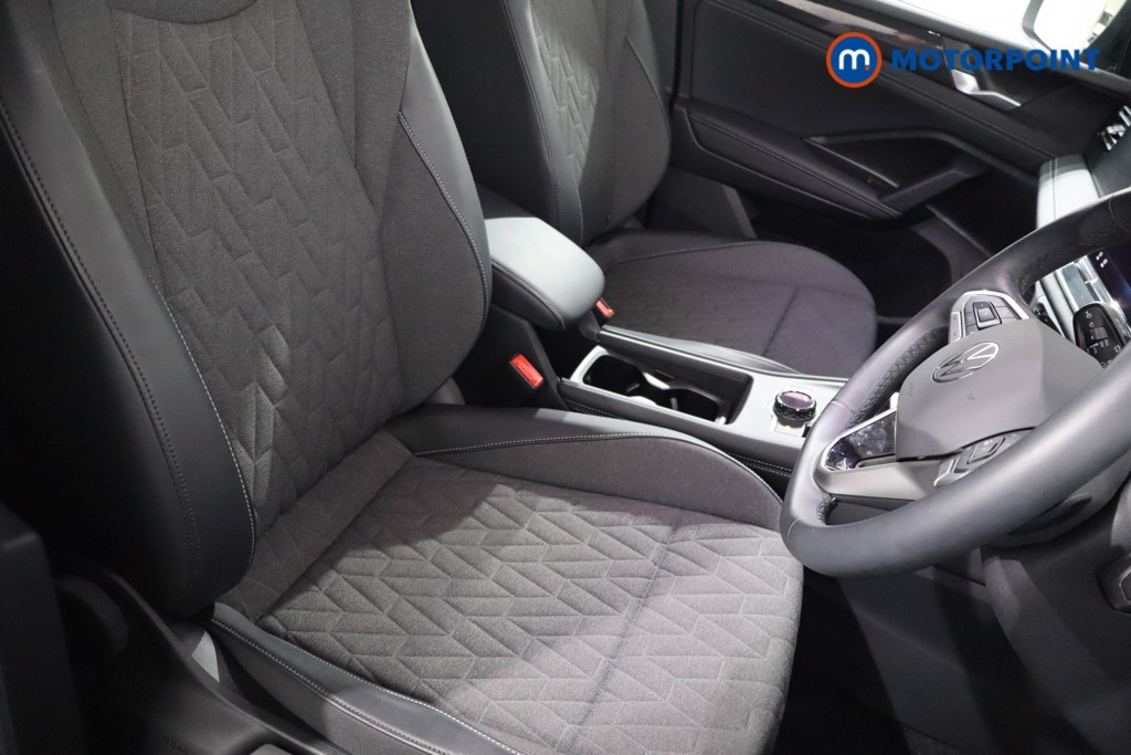 Volkswagen Tiguan Life Automatic Petrol SUV - Stock Number (1577159) - 25th supplementary image