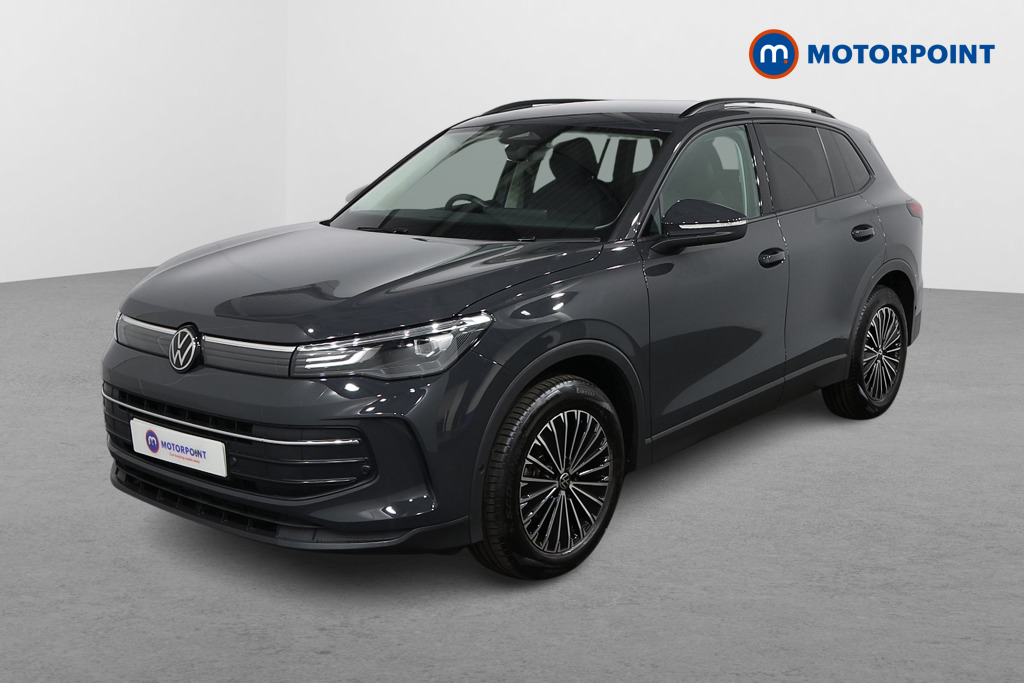 Volkswagen Tiguan Life Automatic Petrol SUV - Stock Number (1577159) - Passenger side front corner
