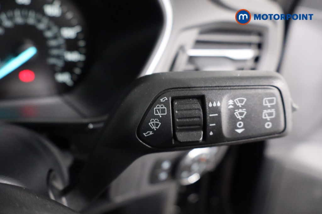 Ford Focus Titanium Automatic Petrol-Electric Hybrid Hatchback - Stock Number (1577401) - 18th supplementary image