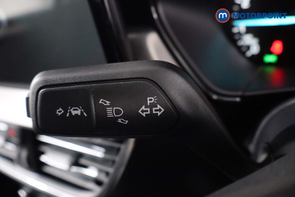 Ford Focus Titanium Automatic Petrol-Electric Hybrid Hatchback - Stock Number (1577401) - 19th supplementary image