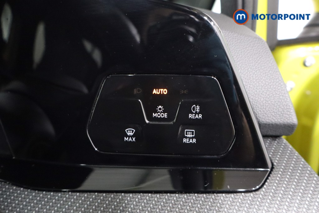 Volkswagen Golf R-Line Manual Petrol Hatchback - Stock Number (1548448) - 20th supplementary image