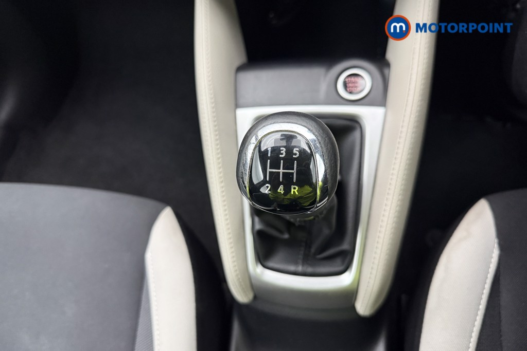 Nissan Micra Acenta Limited Edition Manual Petrol Hatchback - Stock Number (1556672) - 14th supplementary image