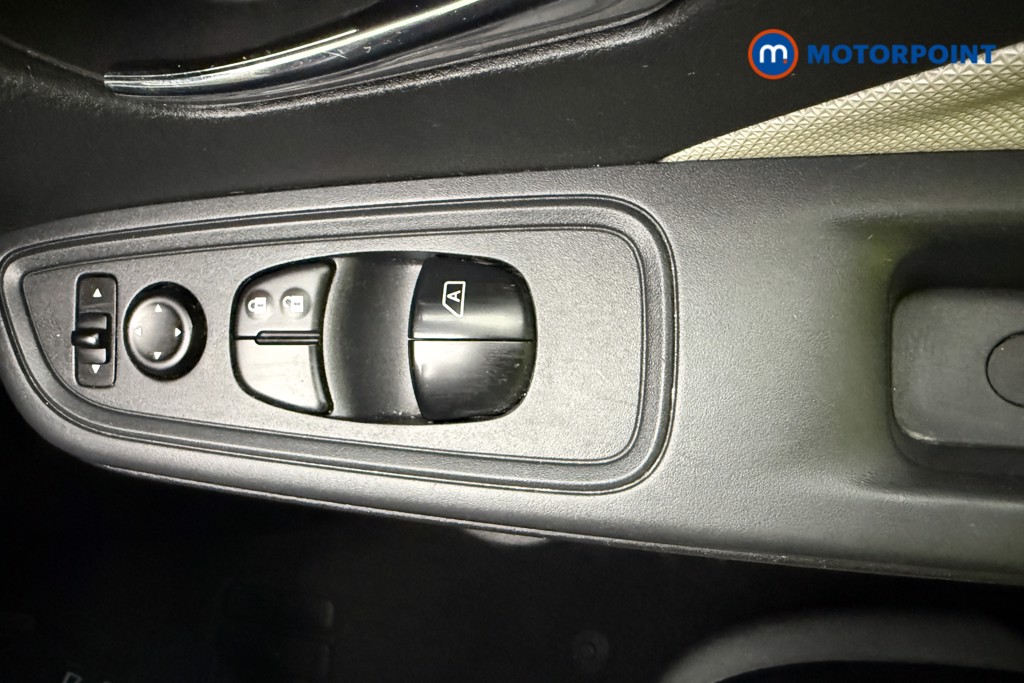 Nissan Micra Acenta Limited Edition Manual Petrol Hatchback - Stock Number (1556672) - 20th supplementary image