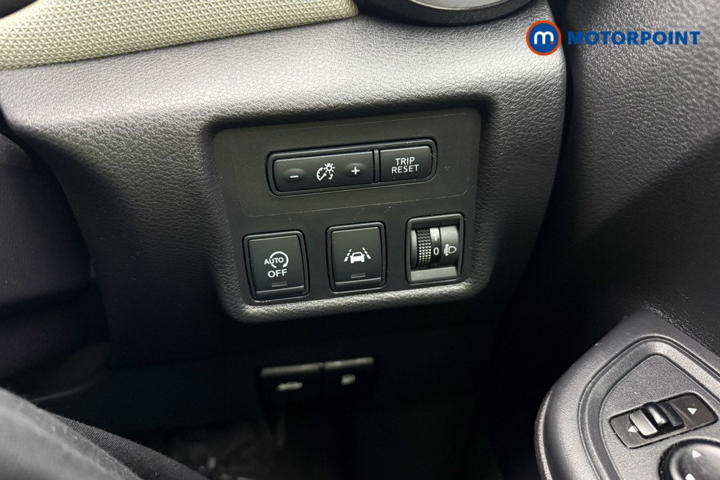 Nissan Micra Acenta Limited Edition Manual Petrol Hatchback - Stock Number (1556672) - 21st supplementary image