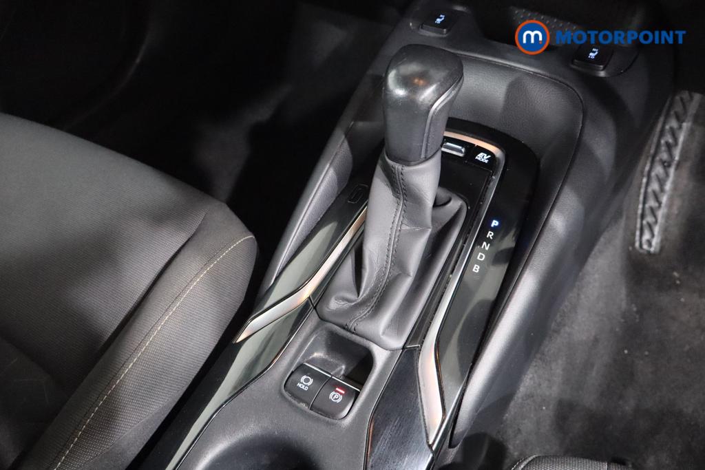 Toyota Corolla Icon Tech Automatic Petrol-Electric Hybrid Estate - Stock Number (1560128) - 4th supplementary image