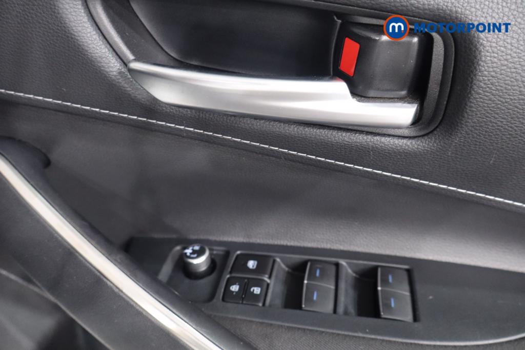 Toyota Corolla Icon Tech Automatic Petrol-Electric Hybrid Estate - Stock Number (1560128) - 12th supplementary image
