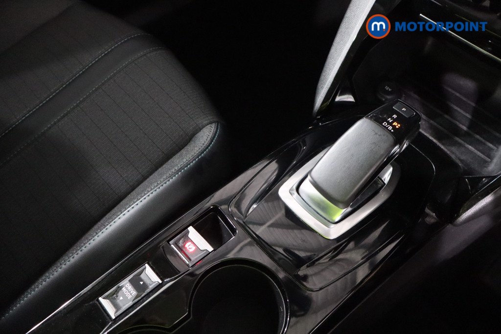 Peugeot 2008 Allure Premium Automatic Electric SUV - Stock Number (1561296) - 15th supplementary image
