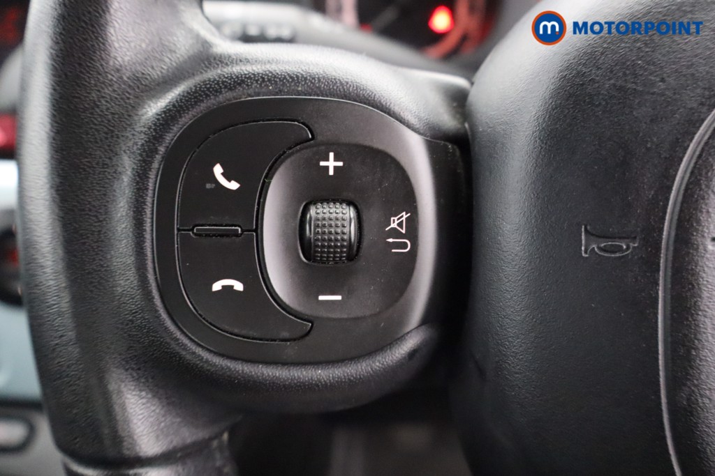 Fiat Panda City Cross Manual Petrol-Electric Hybrid Hatchback - Stock Number (1562236) - 9th supplementary image