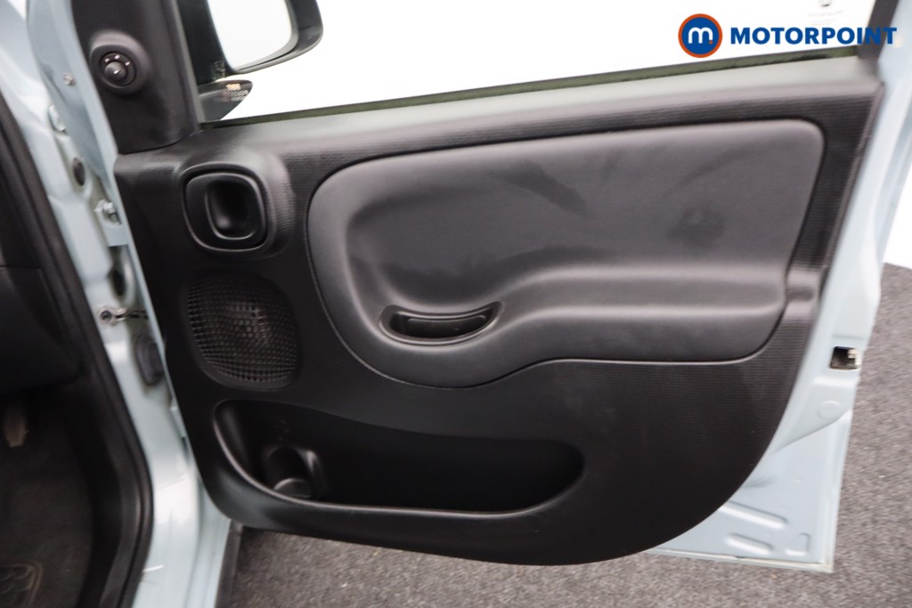 Fiat Panda City Cross Manual Petrol-Electric Hybrid Hatchback - Stock Number (1562236) - 11th supplementary image