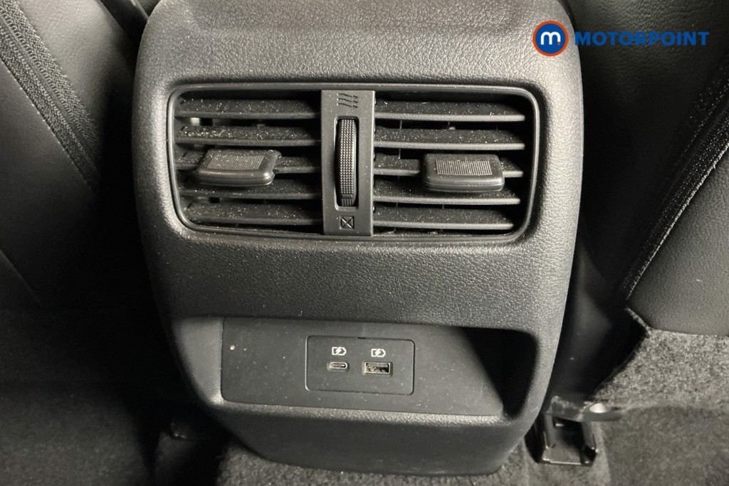 Nissan Qashqai Tekna Automatic Petrol SUV - Stock Number (1565685) - 23rd supplementary image