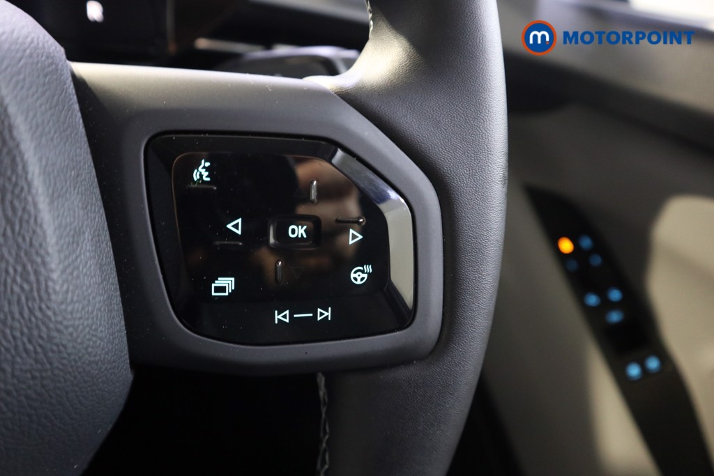 Ford Explorer Select Automatic Electric SUV - Stock Number (1566227) - 4th supplementary image