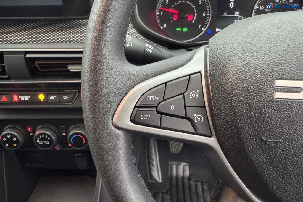 Dacia Sandero Stepway Expression Manual Petrol Hatchback - Stock Number (1566299) - 12th supplementary image