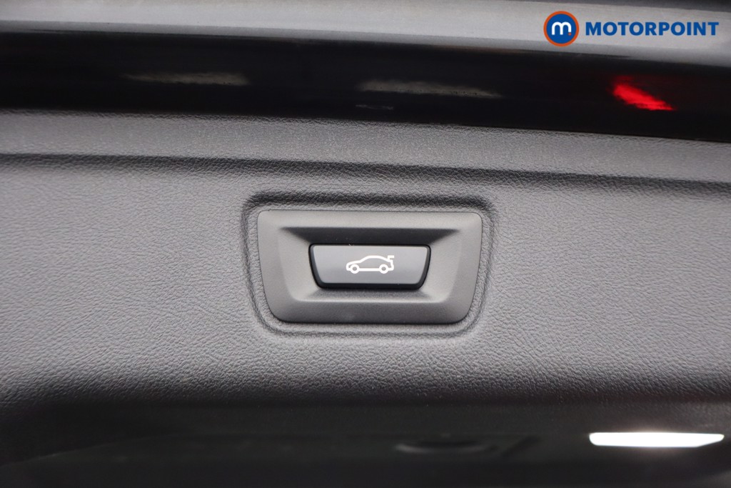 BMW 3 Series M Sport Automatic Petrol Plug-In Hybrid Estate - Stock Number (1566337) - 26th supplementary image