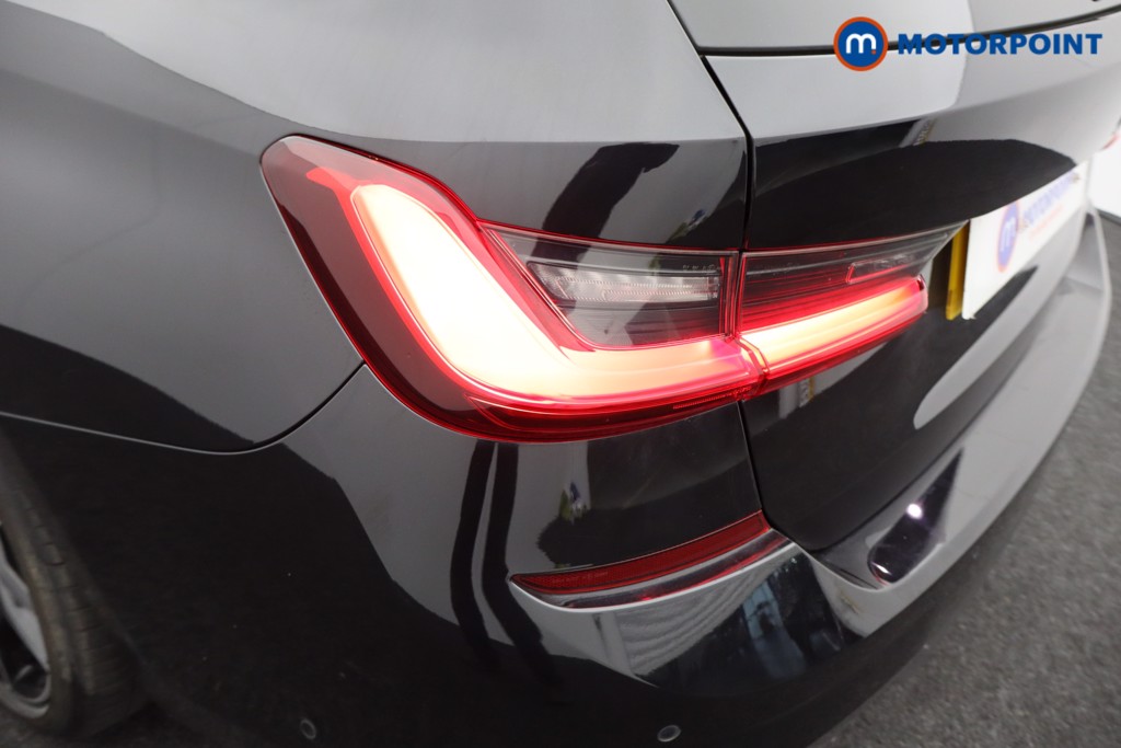 BMW 3 Series M Sport Automatic Petrol Plug-In Hybrid Estate - Stock Number (1566337) - 30th supplementary image
