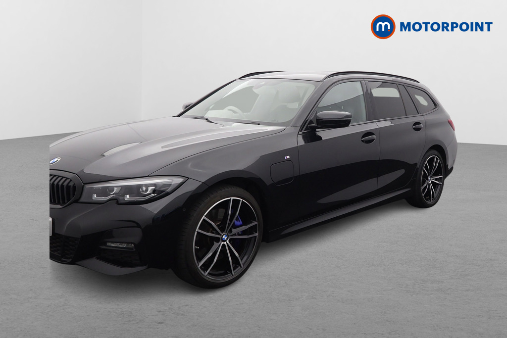 BMW 3 Series M Sport Automatic Petrol Plug-In Hybrid Estate - Stock Number (1566337) - Passenger side front corner