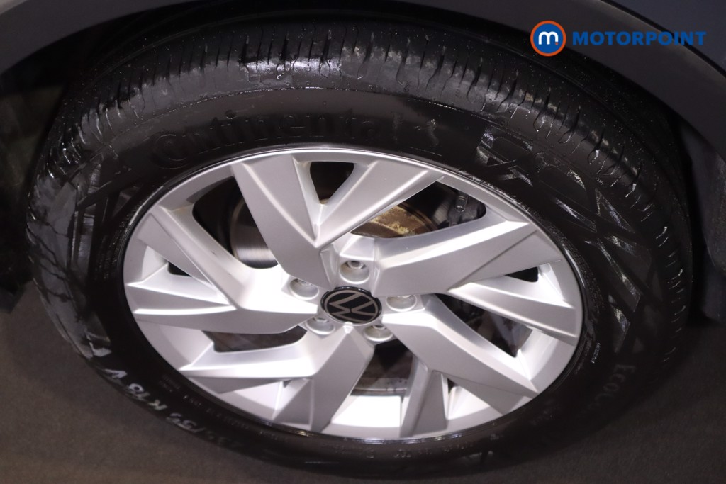 Volkswagen Tiguan Life Automatic Petrol SUV - Stock Number (1566425) - 12th supplementary image