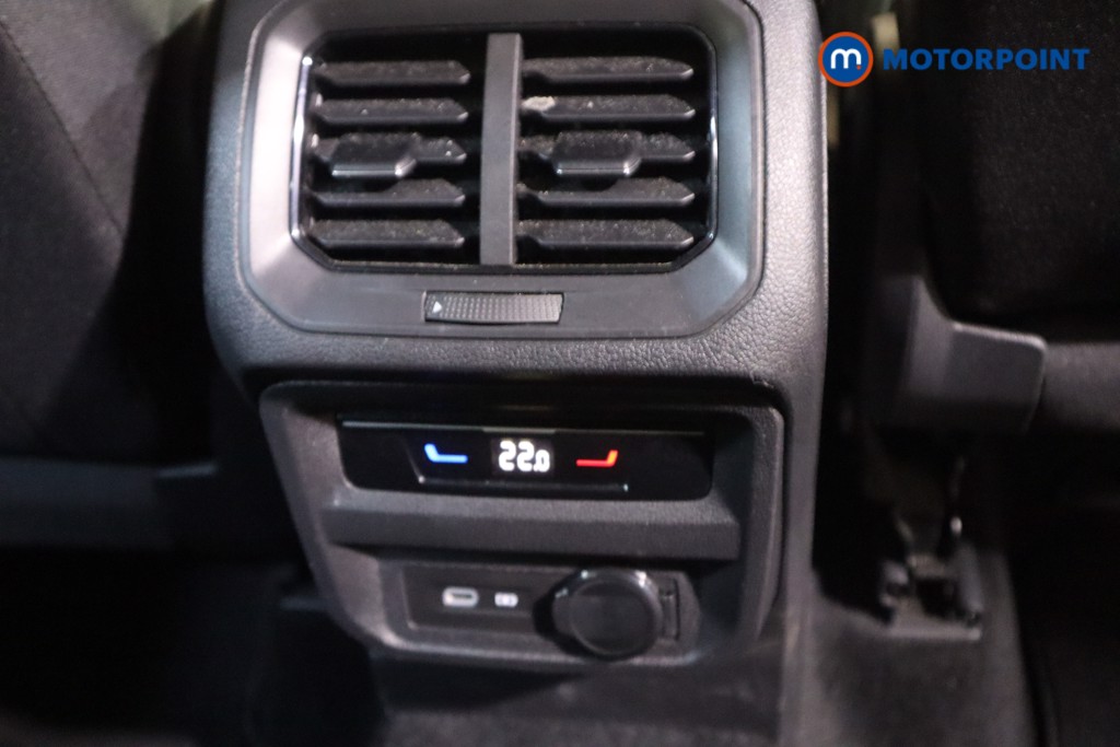 Volkswagen Tiguan Life Automatic Petrol SUV - Stock Number (1566425) - 28th supplementary image