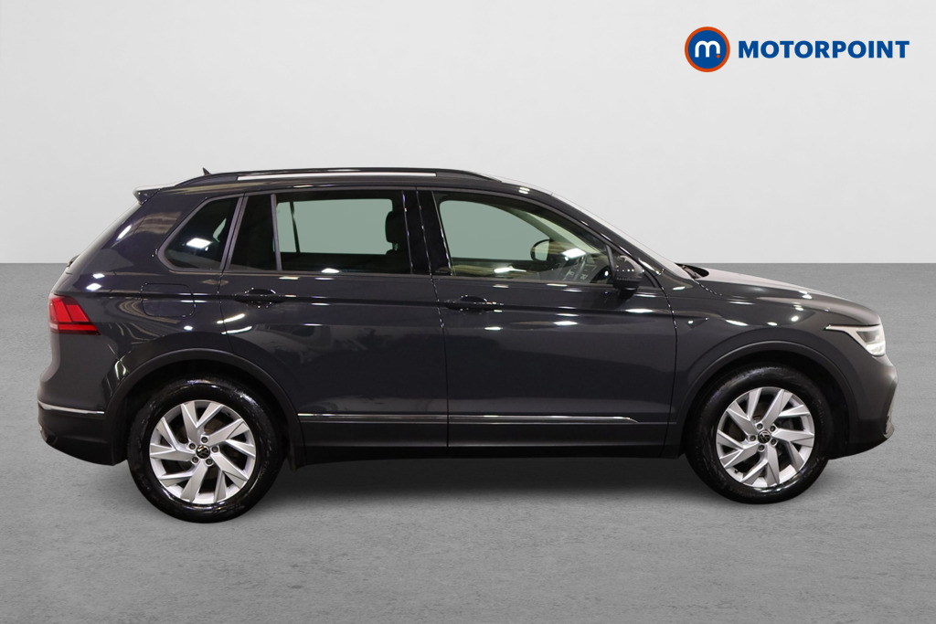 Volkswagen Tiguan Life Automatic Petrol SUV - Stock Number (1566425) - Drivers side