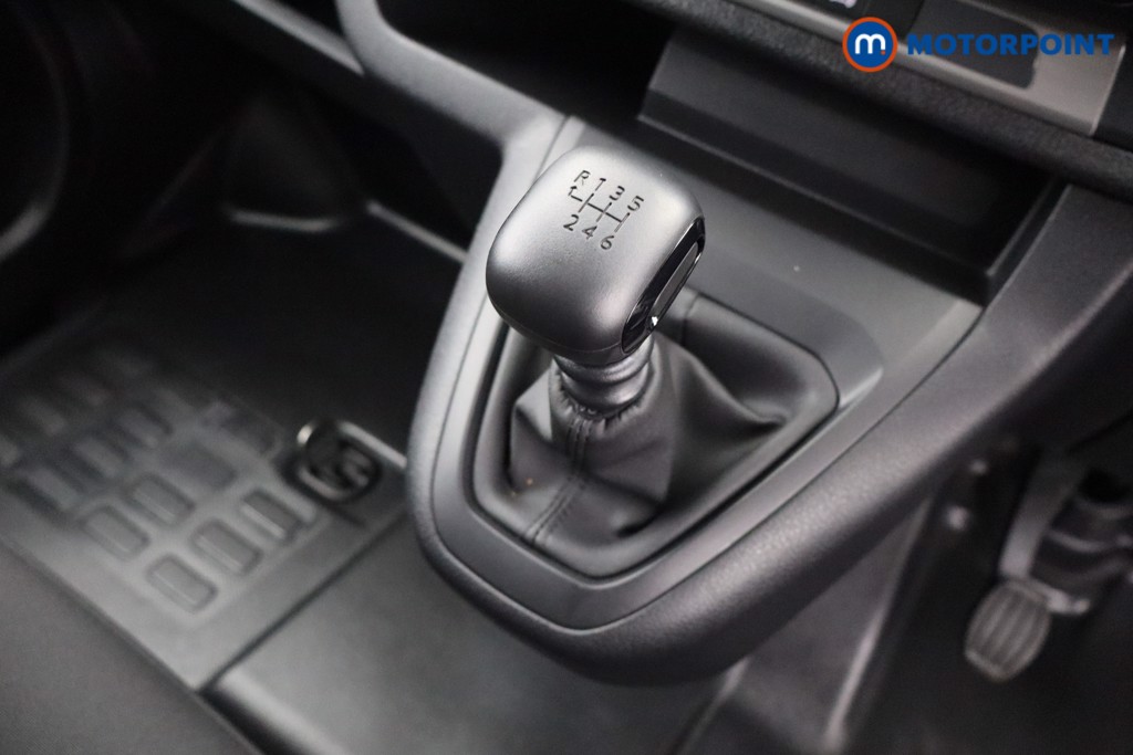 Vauxhall Vivaro PRO Manual Diesel Panel Van - Stock Number (1567152) - 10th supplementary image