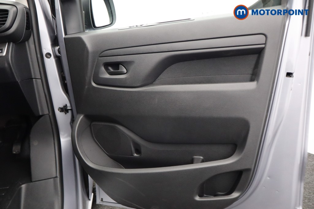 Vauxhall Vivaro PRO Manual Diesel Panel Van - Stock Number (1567152) - 15th supplementary image