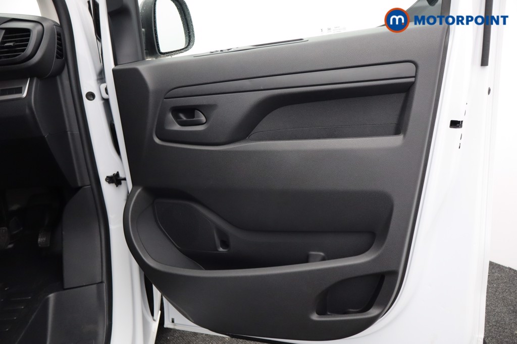 Vauxhall Vivaro Prime Manual Diesel Panel Van - Stock Number (1567278) - 12th supplementary image