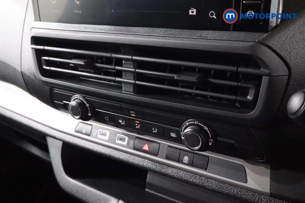 Vauxhall Vivaro Prime Manual Diesel Crew Bus - Stock Number (1567283) - 4th supplementary image