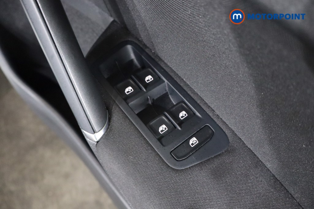 Volkswagen Golf Match Edition Manual Petrol Hatchback - Stock Number (1567598) - 19th supplementary image