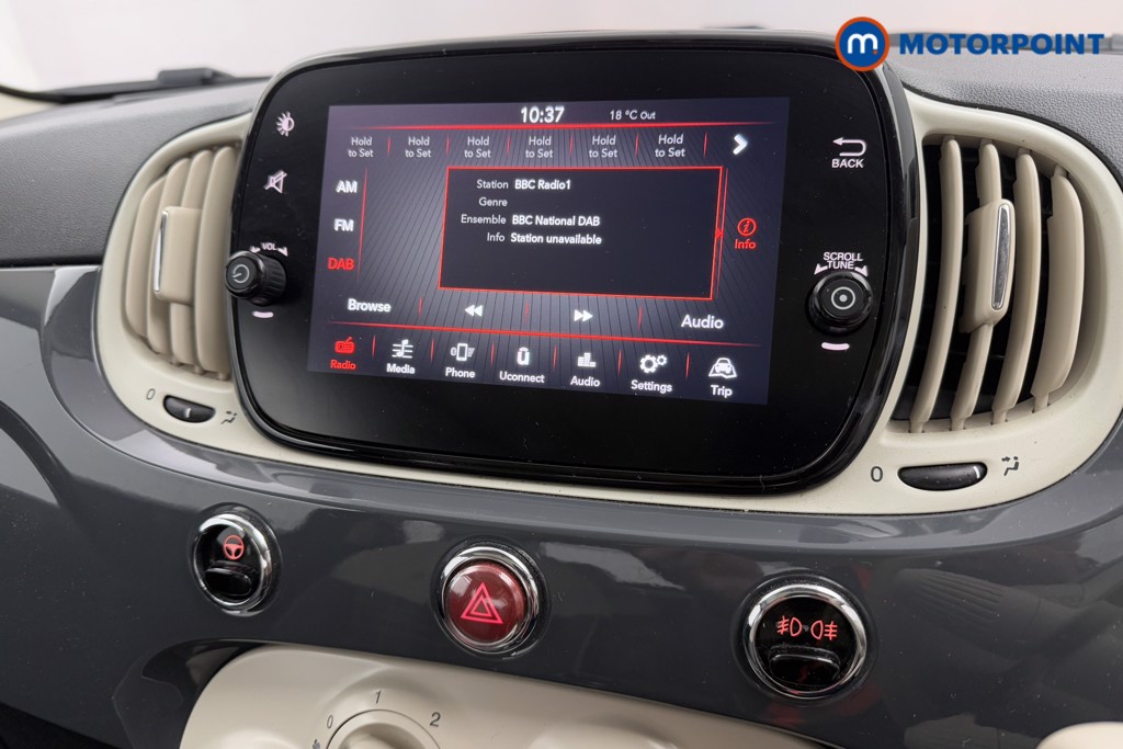 Fiat 500 Lounge Manual Petrol-Electric Hybrid Hatchback - Stock Number (1568434) - 6th supplementary image