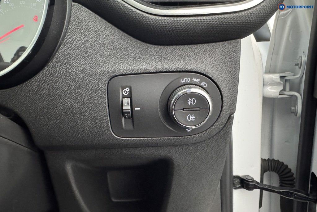 Vauxhall Crossland Ultimate Automatic Petrol SUV - Stock Number (1568679) - 14th supplementary image