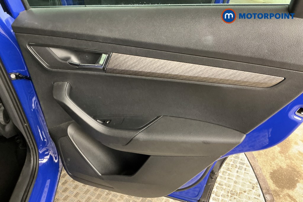 Skoda Karoq Se L Manual Petrol SUV - Stock Number (1569153) - 25th supplementary image