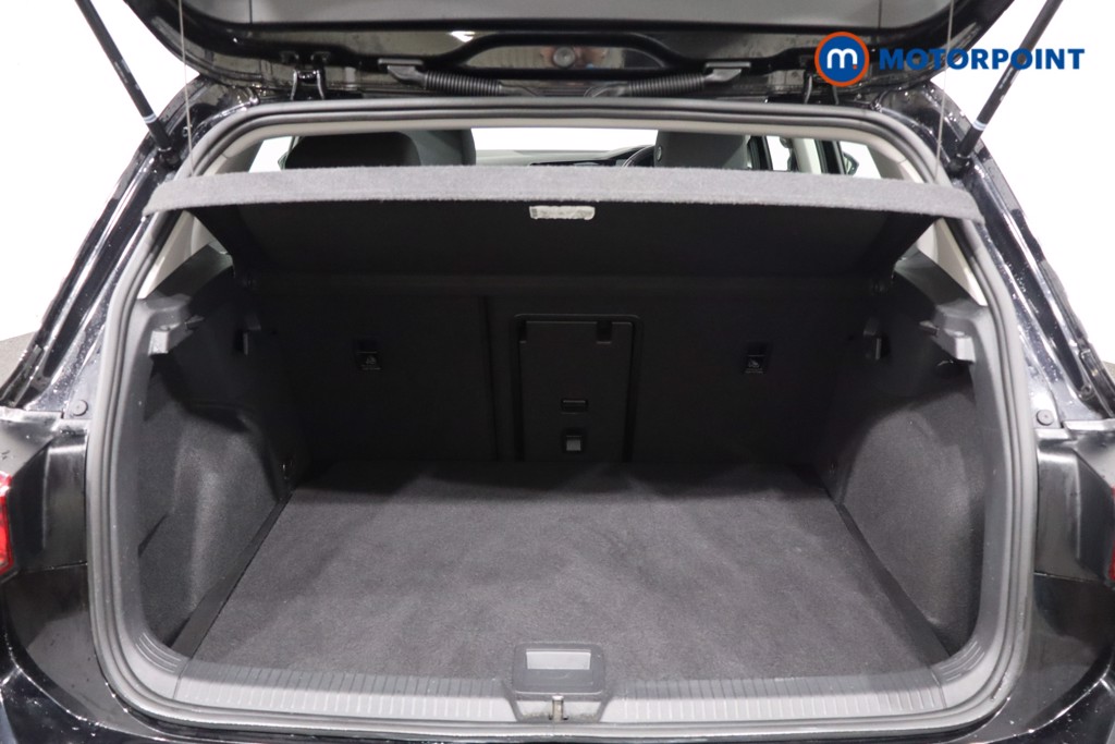 Volkswagen Golf Life Automatic Diesel Hatchback - Stock Number (1570130) - 36th supplementary image